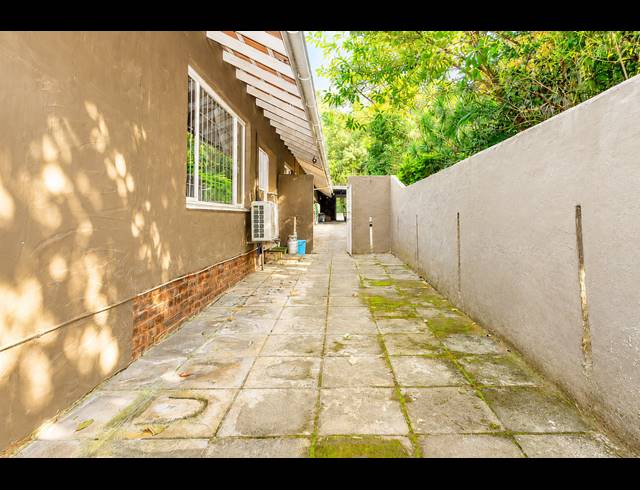 4 BEDROOM HOUSE FOR SALE IN DAWNCLIFFE